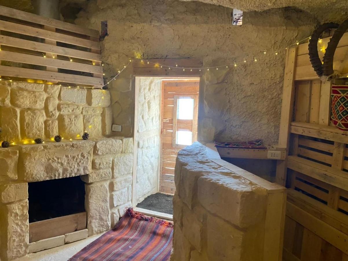 7 Caves Hotel Al Jāyah Exterior foto