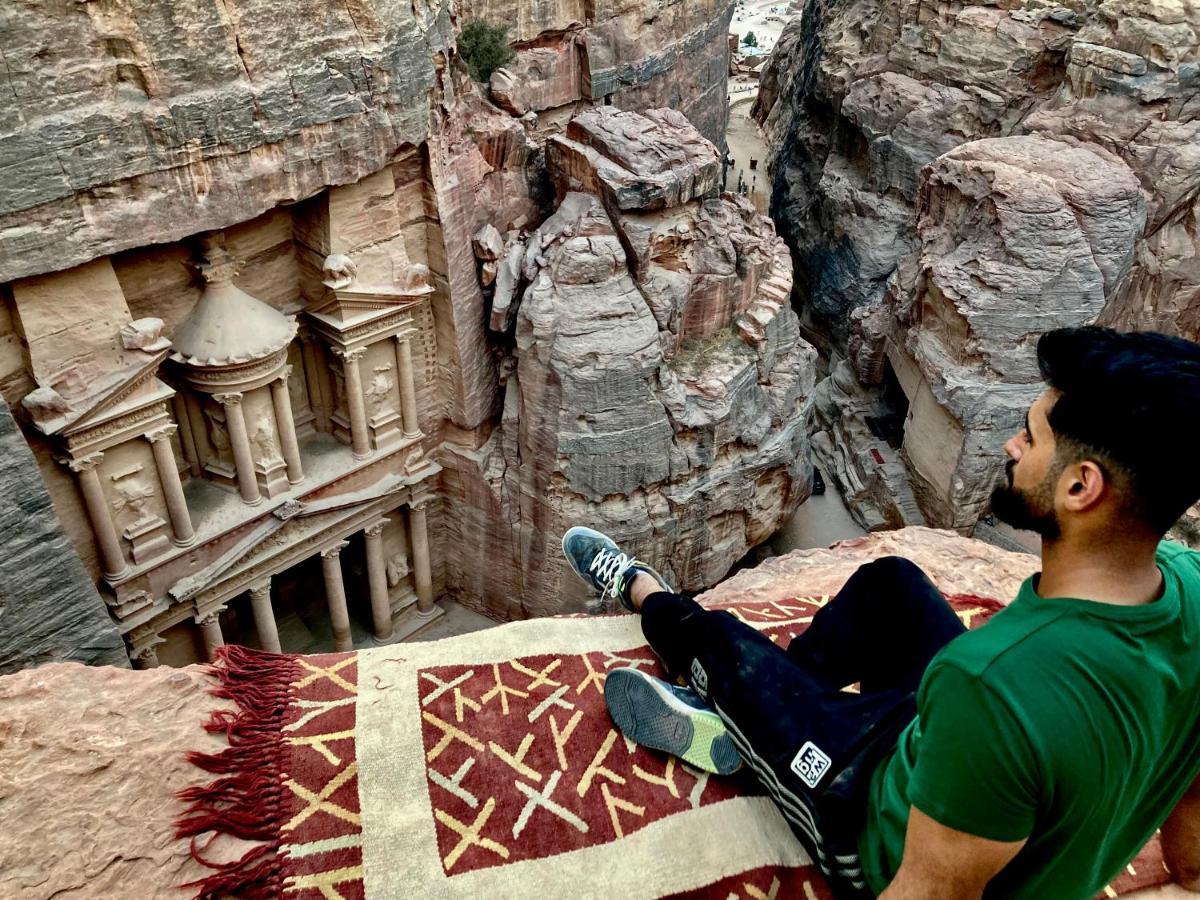 7 Caves Hotel Al Jāyah Exterior foto