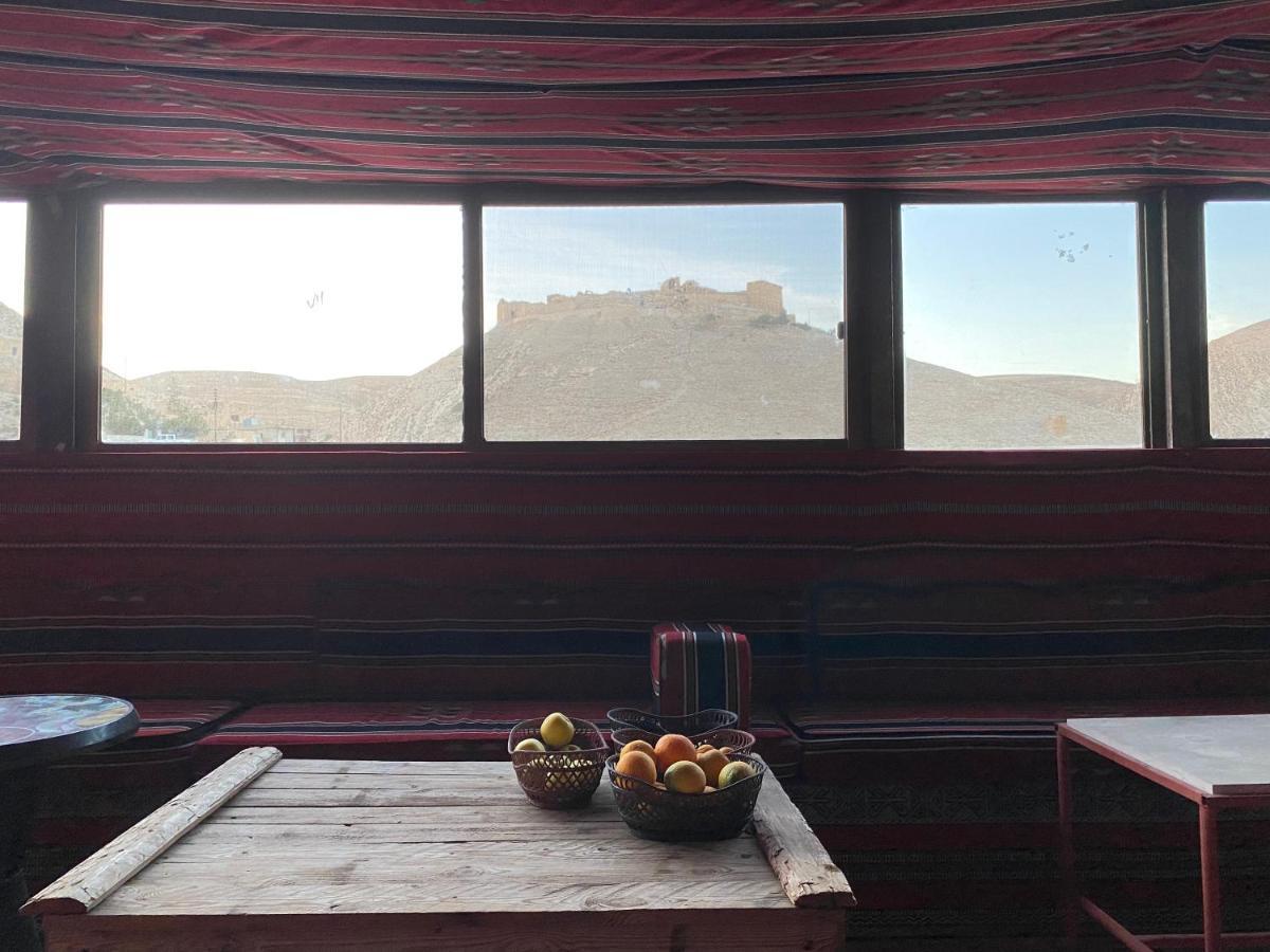 7 Caves Hotel Al Jāyah Exterior foto